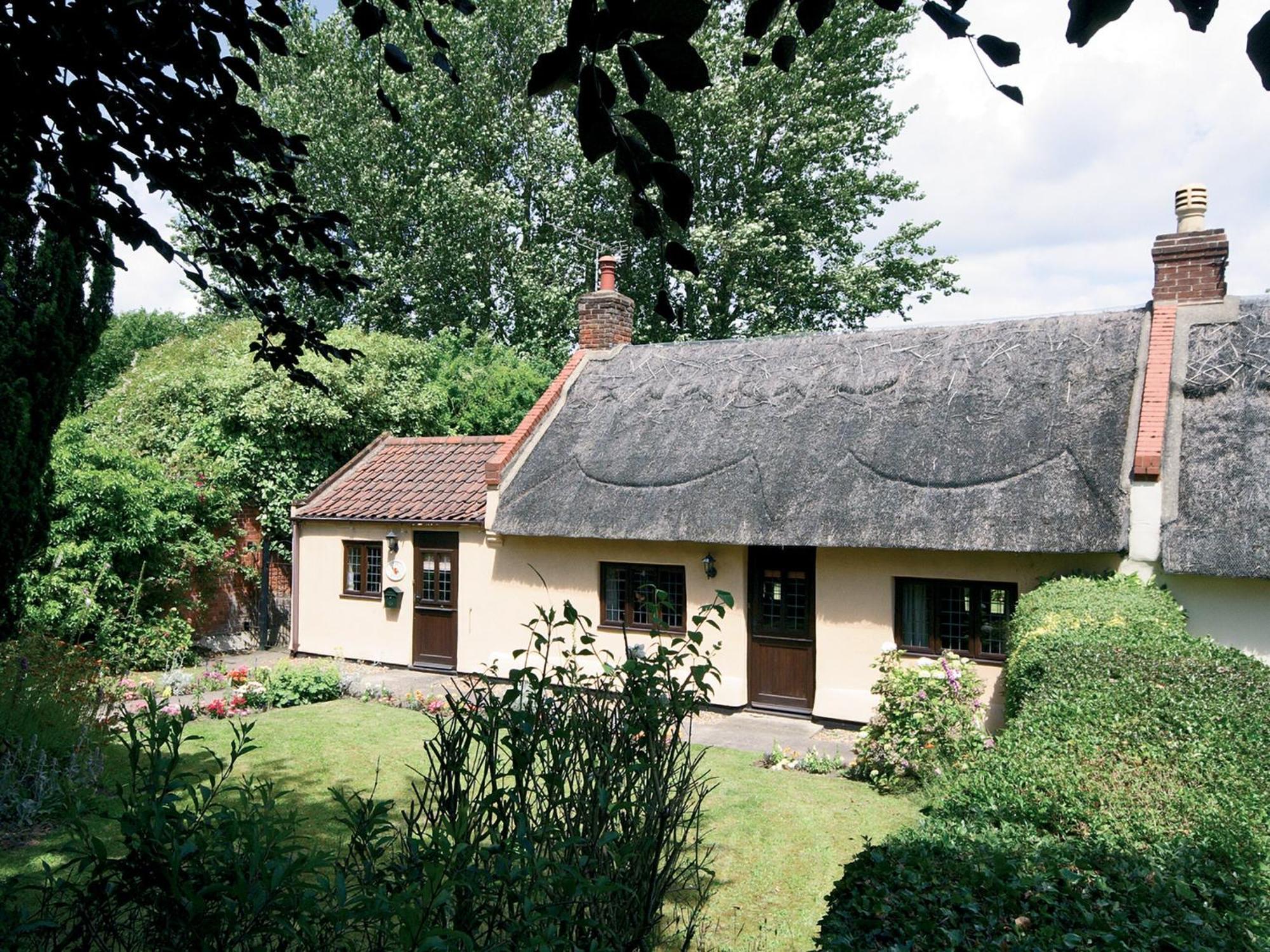 Rose Cottage - E2352 Catfield المظهر الخارجي الصورة